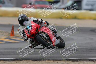 media/Jan-15-2023-SoCal Trackdays (Sun) [[c1237a034a]]/Turn 2 Set 2 (1155am)/